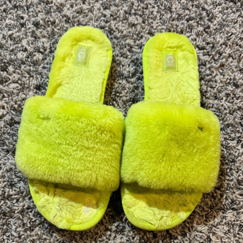UGG Women's Neon Yellow Cozy Slide Slippers